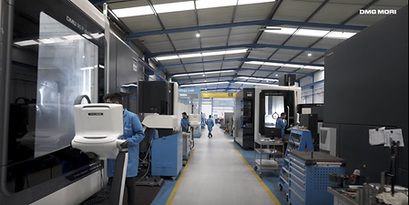 YouTube Thumbnail DMG MORI Success Stories – FRONT RUNNER IN NEW TECHNOLOGIES | HPE COXA (Thumbnail) Themenbezogenes Bild